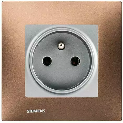 Prise 2P+T Silver Delta Viva + Plaque Métal Marron - SIEMENS - SIEMENS 1 Prise 2P+T Silver Delta Viva + Plaque Métal Marron - SIEMENS - SIEMENS